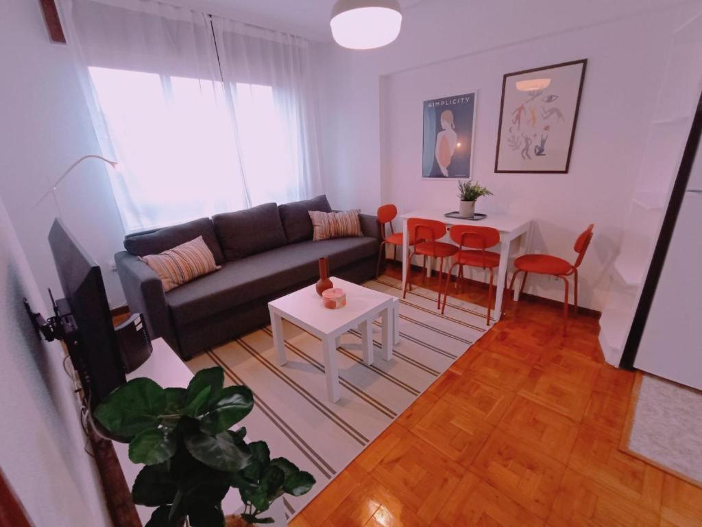 Apartamento Maura 2 Dormitorios Oviedo Dış mekan fotoğraf