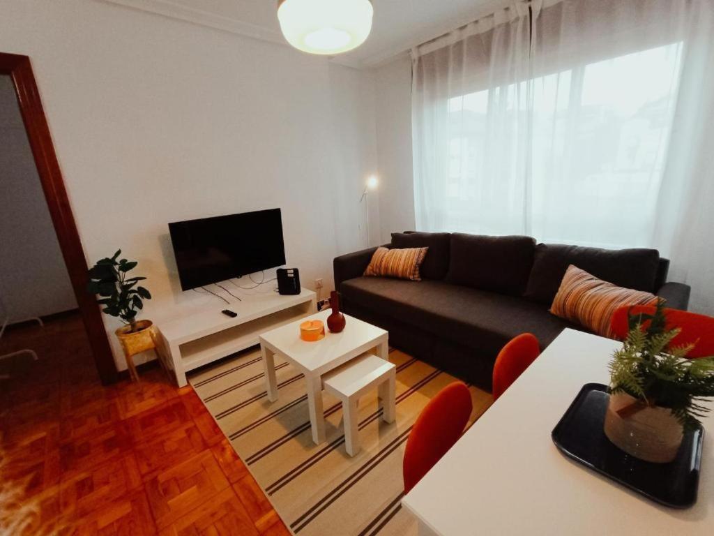 Apartamento Maura 2 Dormitorios Oviedo Dış mekan fotoğraf