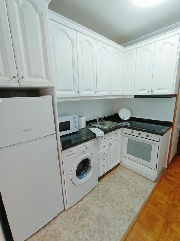 Apartamento Maura 2 Dormitorios Oviedo Dış mekan fotoğraf