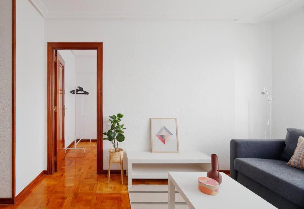 Apartamento Maura 2 Dormitorios Oviedo Dış mekan fotoğraf